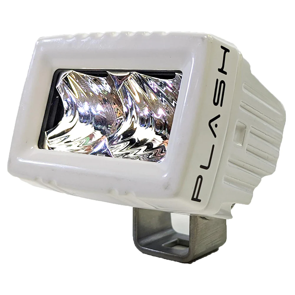 20w Bracket Mount Spreader Light - Linear Flood Beam Pattern